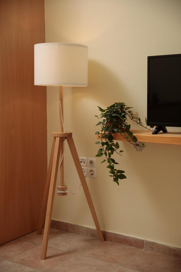 Green Loft Room In Naxos Chora Naxos City Exterior foto